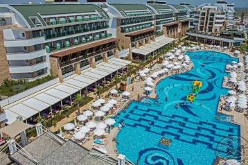 Crystal Waterfworld resort & spa