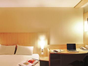 Хотел Ibis Milano Centro