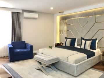 Suite room
