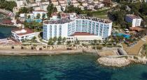 Хотел Le Bleu Hotel and Resort