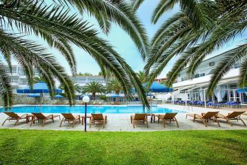 Хотел Port Marina 3*, Басейн