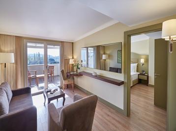 фамилна стая в хотел Ramada Resort 5*