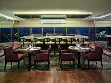 Хотел Elite World Europa 5* - Лоби бар