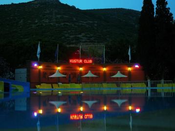 Хотел Kustur Club HV-1 - басейн