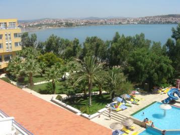 Хотел Halic Park, Айвалък - басейн