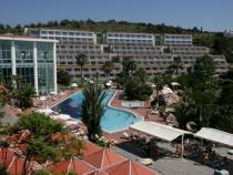 Хотел Pine Bay Holiday Resort