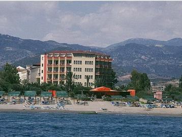 Хотел Club Caretta Beach - фасада
