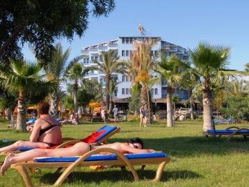 Хотел Club Caretta Beach - фасада