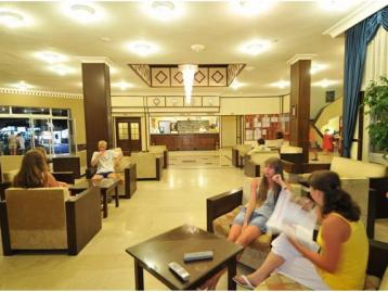 Хотел Club Caretta Beach - лоби