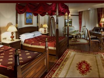 Delphin Palace Deluxe Collection, Lara - стая