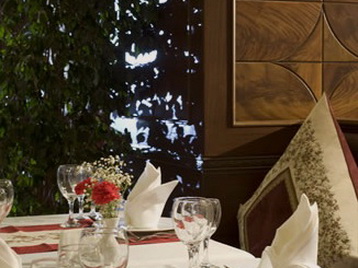Delphin Palace Deluxe Collection, Lara - ресторант