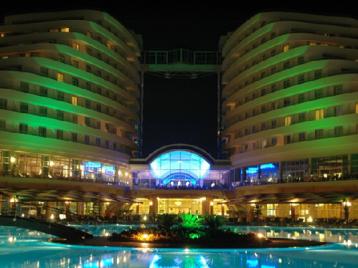 Хотел Miracle Resort, Лара - фасада