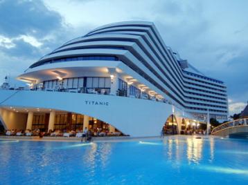 Хотел Titanic Deluxe Beach Resort - фасада