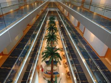 Хотел Titanic Deluxe Beach Resort - лоби