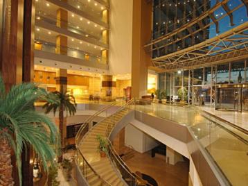 Хотел Titanic Deluxe Beach Resort - лоби