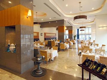 Хотел Titanic Deluxe Beach Resort - ресторант