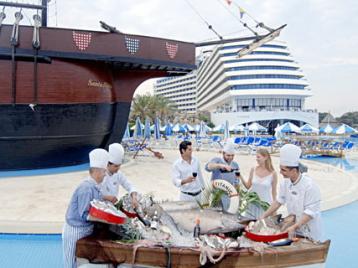 Хотел Titanic Deluxe Beach Resort - ресторант