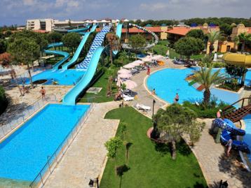 Хотел Gloria Golf Resort - общ изглед