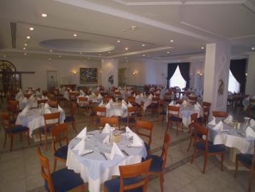 Letoonia Golf Resort - хранене и ресторант
