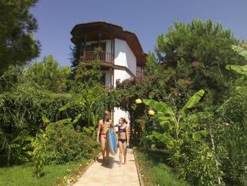 Letoonia Golf Resort - бунгало