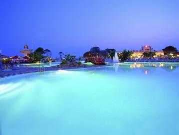 Letoonia Golf Resort - басейн