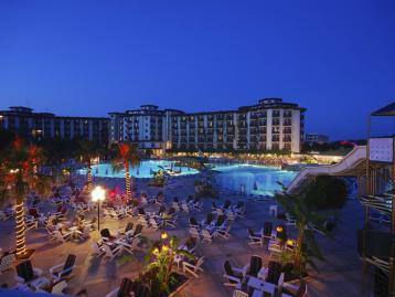 Letoonia Golf Resort - басейн