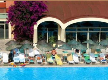 Хотел Marmaris Resort Spa - басейн