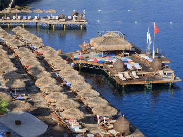 Delta Beach Resort - на плажа