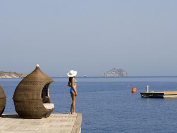 Delta Beach Resort - на плажа