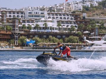 Delta Beach Resort - водни спортове