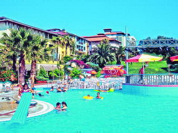 Club Hotel Kosdere - басейн