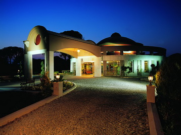 Cornelia Deluxe Resort - голф център