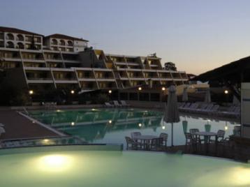 Theoxenia hotel - нощна фасада