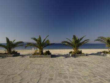 Theoxenia hotel - плаж