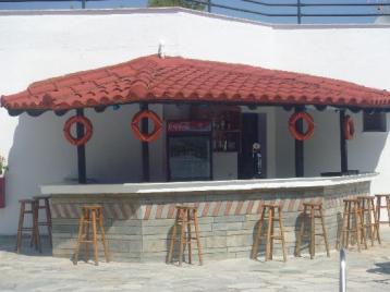 Хотел Theo Bungalows 3*, Бар на басейн
