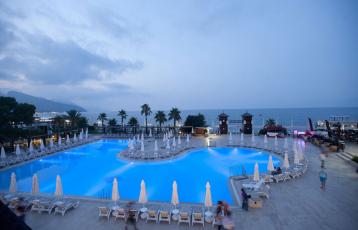 Хотел Crystal Flora Beach Resort HV-1, Кемер
