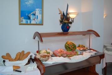 Хотел Antinea Suites 4*, остров Санторини