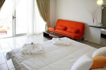 Хотел Antinea Suites 4*, остров Санторини
