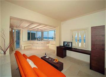 Хотел Antinea Suites 4*, остров Санторини