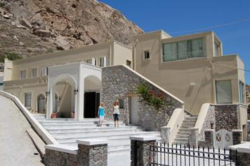 Хотел Antinea Suites 4*, остров Санторини