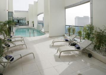 Хотел Auris First Central Apartments 4*, Дубай