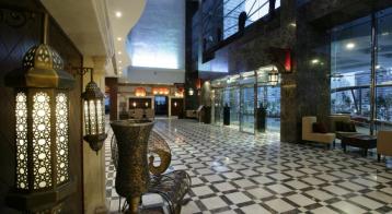 Хотел Auris First Central Apartments 4*, Дубай