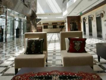 Хотел Auris First Central Apartments 4*, Дубай